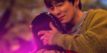 좀비딸 조정석 딸을 안고 있는 장면