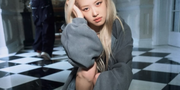 로제 W매거진 중국판 표지