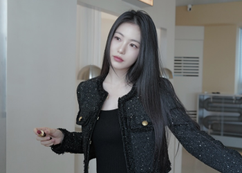 신예은 광고 화보 컷