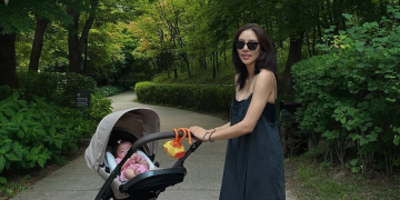 손담비 출산 후 근황, 딸과 여행하는 모습