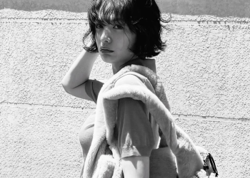 애프터스쿨 나나가 화보 촬영장에서 포즈를 취하고 있다