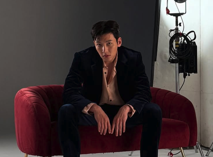 지창욱