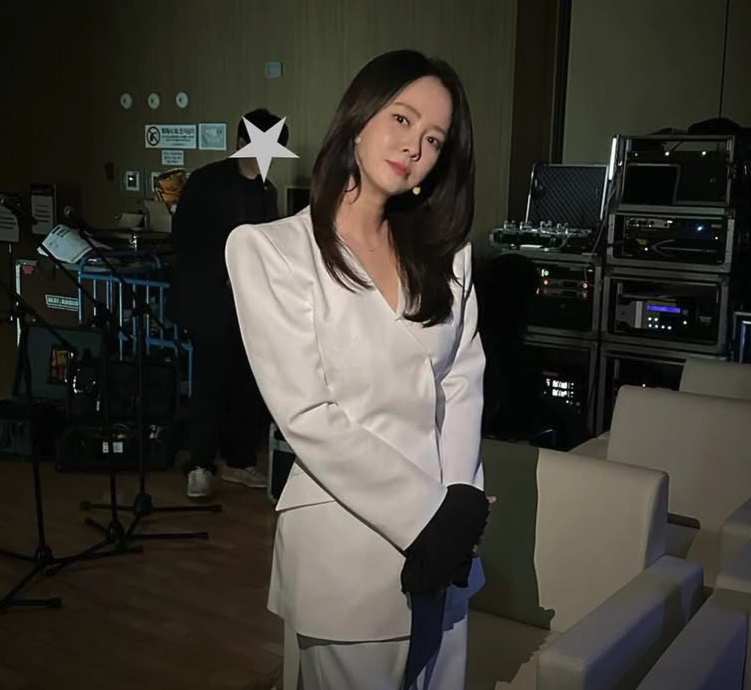 Our Ocean Conference 2025 부산 현장의 송지효 송지효, Our Ocean Conference 2025 부산 현장에서 찍은 사진