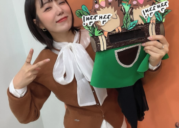 복면가왕 대기실에서 미소 짓는 하지영의 모습