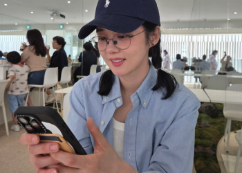 장나라가 인스타그램에 공개한 일상 셀카 속 동안 미모