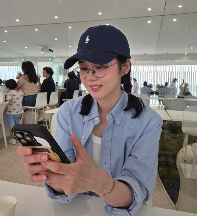 배우 장나라가 인스타그램에서 공개한 일상 사진