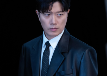 박희순 ‘컨피던스맨 KR’ 단독샷