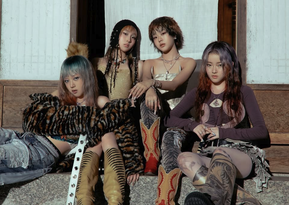 비비업, 첫 미니앨범 ‘House Party’로 컴백 예고 비비업이 컴백 티저 이미지에서 세련된 콘셉트를 선보이고 있다