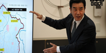 드라마 김부장 이야기 속 류승룡 단독 스틸컷