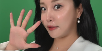 랄랄이 인스타그램에 올린 셀카