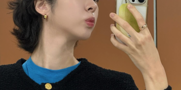 단발 헤어스타일로 변신한 배우 서은수의 셀카