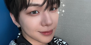무대 준비를 마친 강다니엘의 자연스러운 셀카