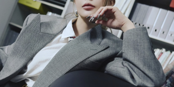 Crazier 발매 당시 화보 촬영에 임한 가수 보아