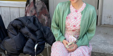 드라마 폭싹 속았수다에서 젊은 학씨 부인 역으로 촬영 중인 배우 채서안 비하인드 모습
