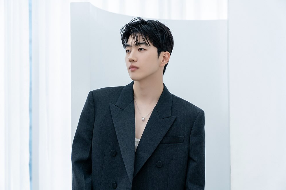 강훈이 SNS에 공개한 화보 촬영 현장의 모습