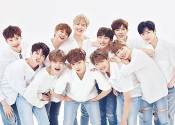 워너원 멤버 11명이 함께한 단체 화이트 콘셉트 사진