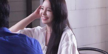 웹드라마 1도 없는 남자에서 연기에 도전한 유정의 모습