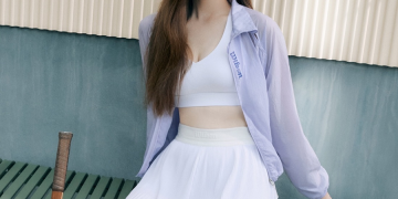 윌슨 브랜드 화보 촬영에서 포즈를 취하는 차정원