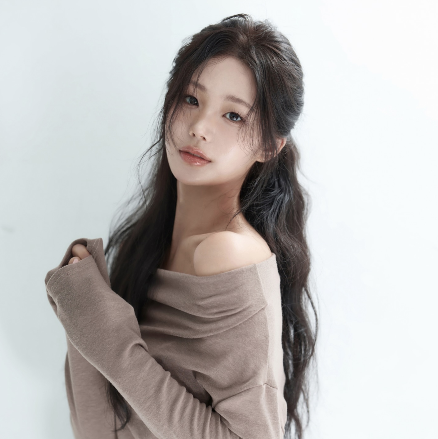2025년 마지막 프로필 사진으로 공개된 천미경의 SNS 이미지