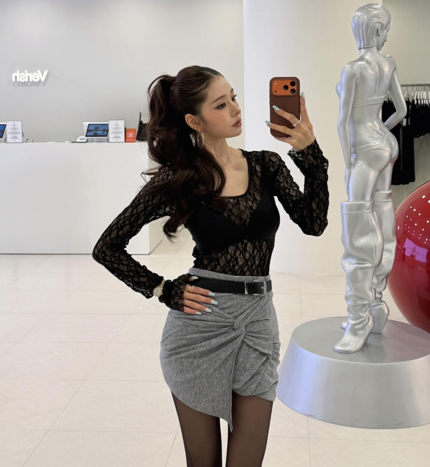 베리시 명동 플래그십 스토어를 방문한 프리지아