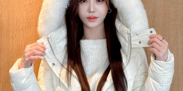 개인 SNS에서 패딩 착용 모습을 공개한 강예빈