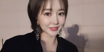 가수 금잔디가 SNS에 공개한 일상 셀카 모습