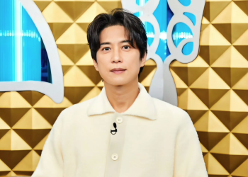 복면가왕 524회에 출연한 가수 김원준의 모습
