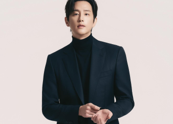 배우 권율의 공식 프로필 사진