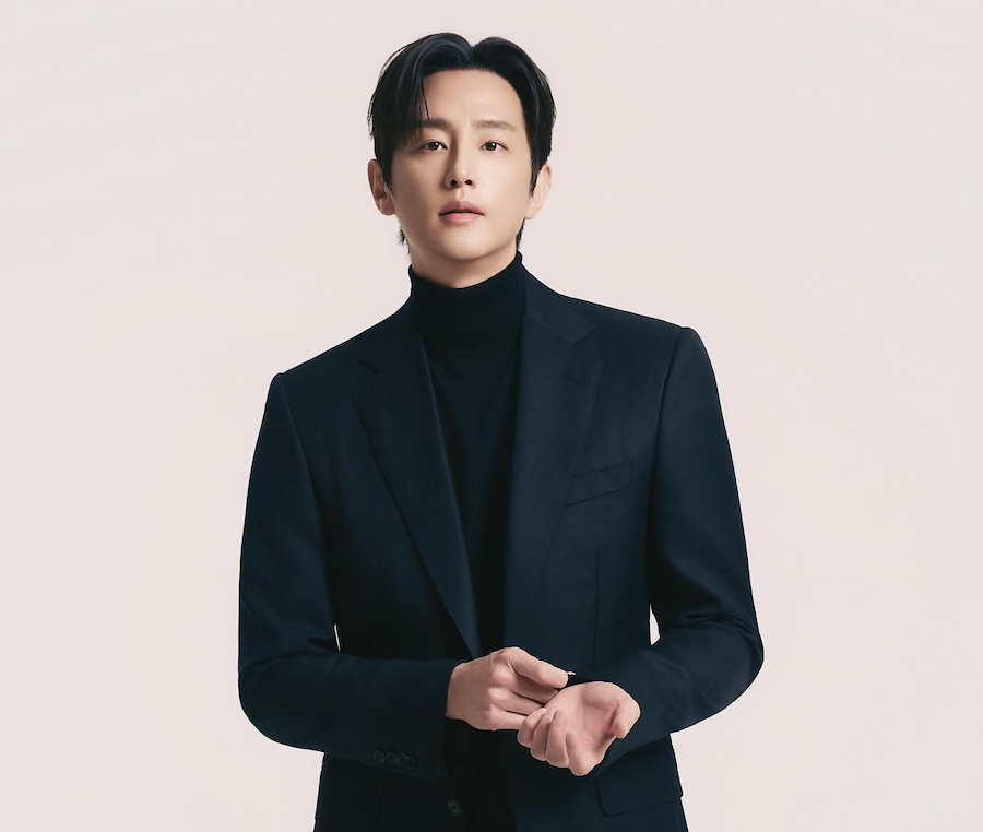 배우 권율의 공식 프로필 사진