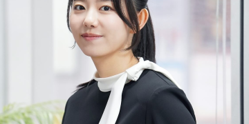 김소혜 심새벽 드라마 스틸컷 직장 인턴 모습