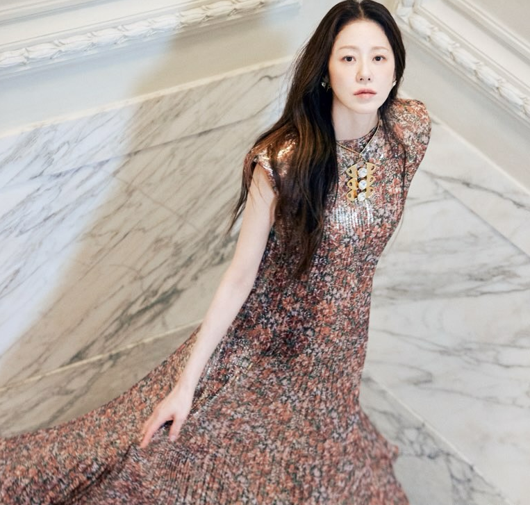 고현정 근황 W Korea 화보 속 드레스 스타일 모습