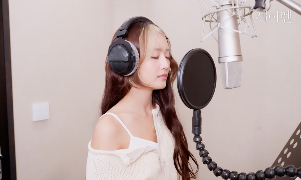민니 세이렌 OST 녹음 현장에서 감성 보컬을 선보이는 아이들 민니 모습
