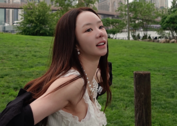 배우 서우 근황 브이로그 공원에서 촬영한 모습