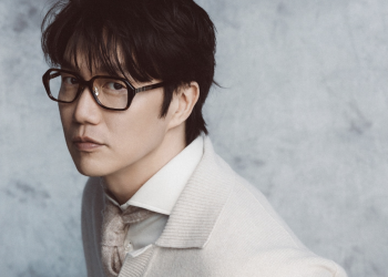 성시경 다이어트 이후 날렵해진 얼굴선이 돋보이는 에스콰이어 화보