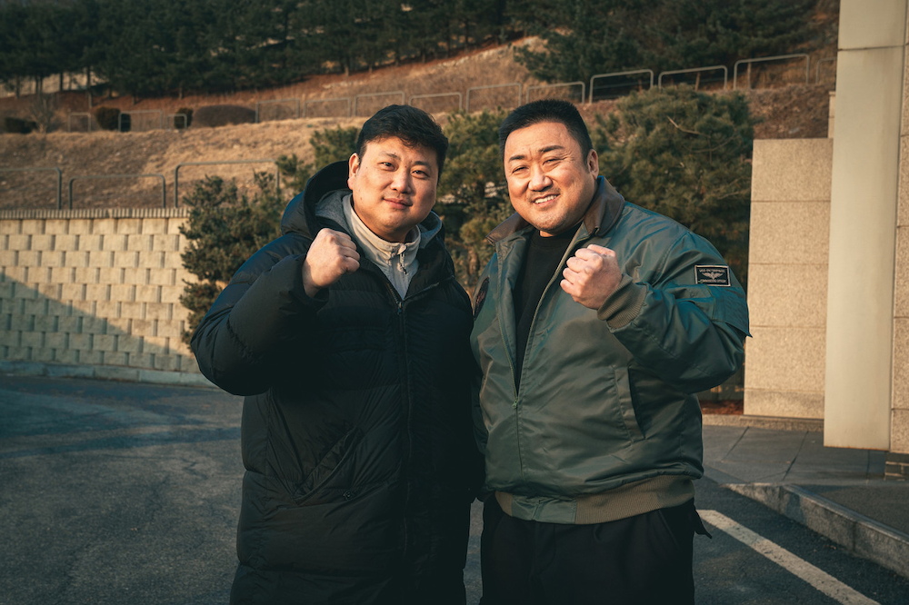 범죄도시 시리즈 허명행 감독과 마동석 투샷