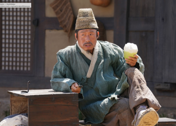 영화 왕과 사는 남자 유해진 캐릭터 스틸컷