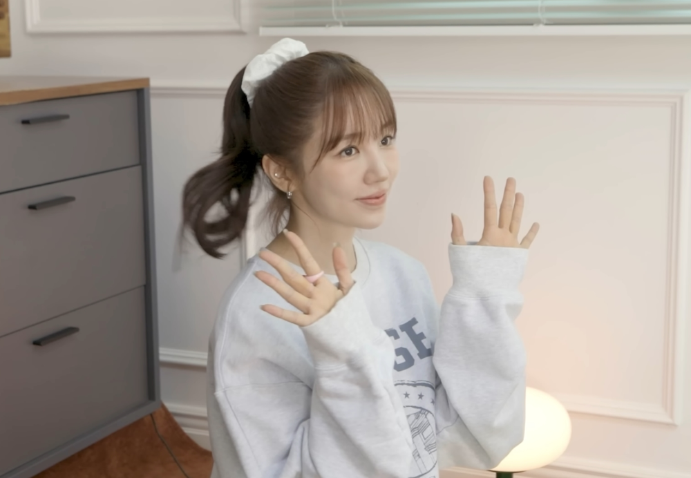 윤은혜 근황 유튜브 채널 운영 모습 스크린샷