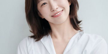 윤가이 SNS 프로필 사진 밝게 웃는 모습