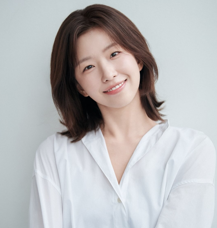 윤가이 SNS 프로필 사진 밝게 웃는 모습