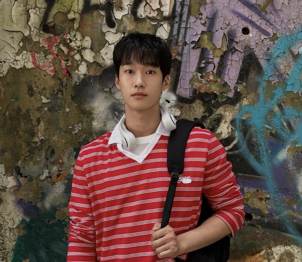 배우 이상준 일상 사진에서 자연스러운 모습