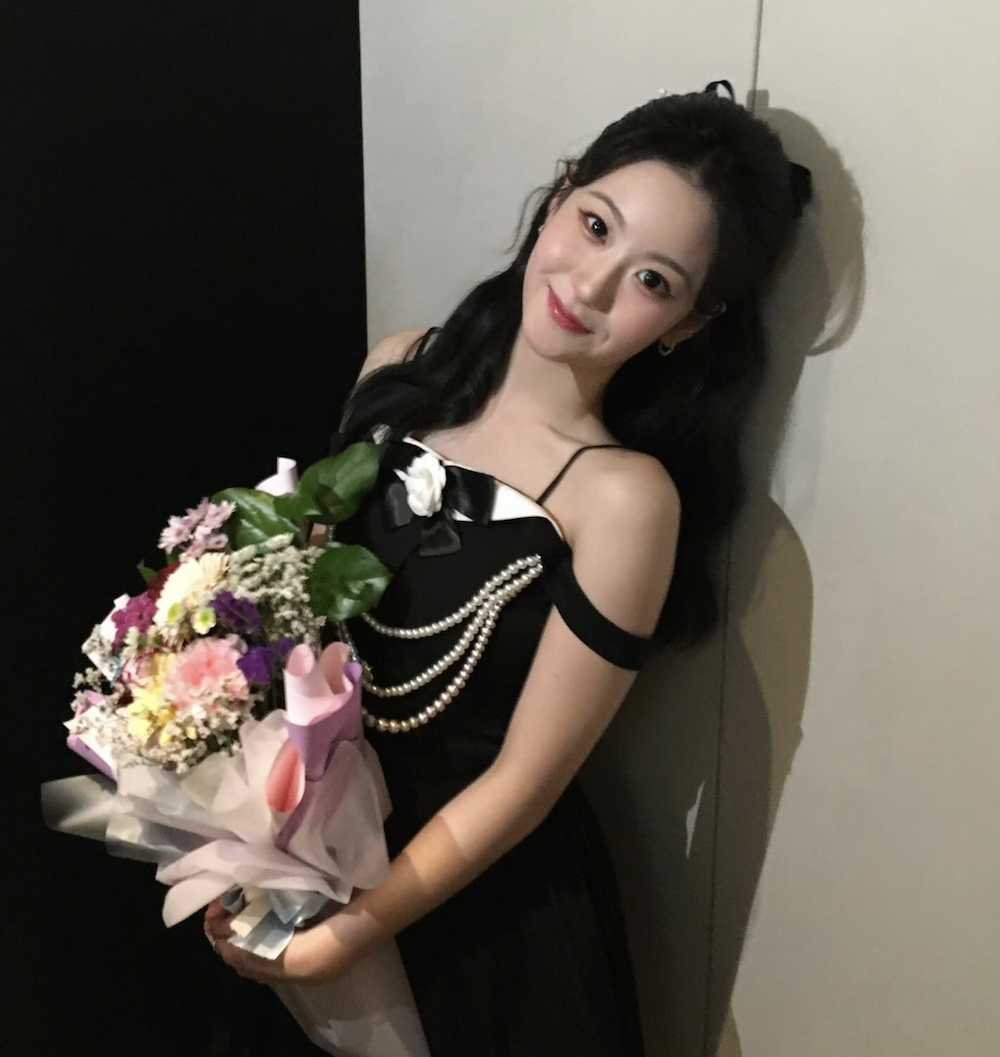 오유진 미스트롯3 이후 완전히 달라졌다, 트로트 시장 중심으로 올라선 현재 위치 | 이슈모어 ohyujin backstage blackdress