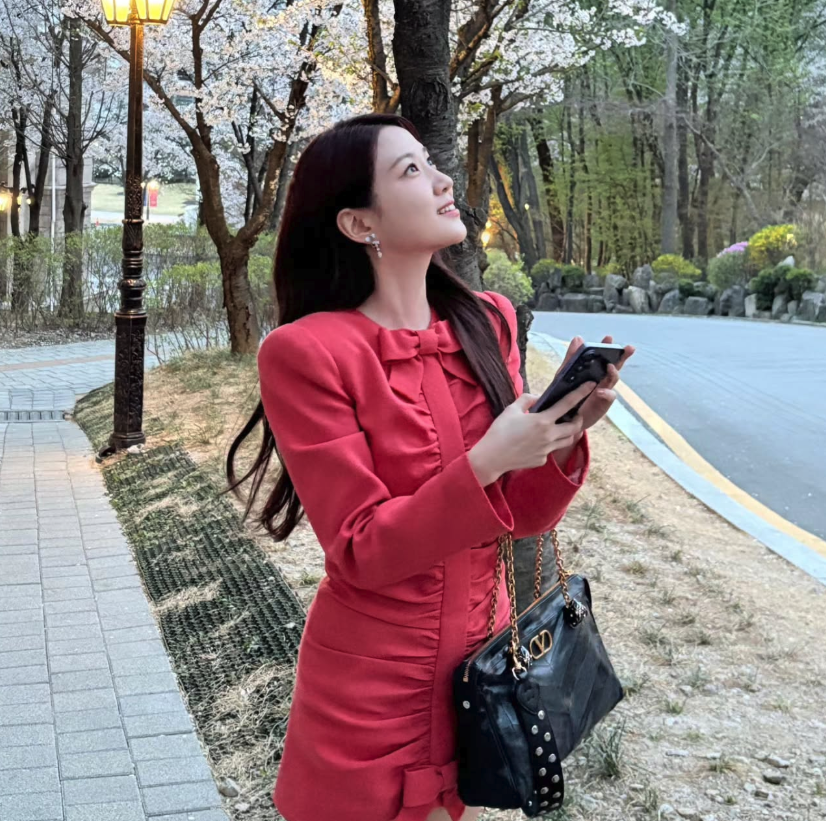 parkeunbin evening smile