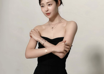 신슬기 근황 화보 촬영에 집중하는 배우 신슬기의 모습