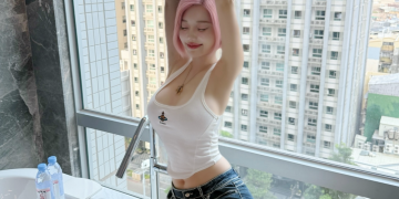 DJ소다 몸매 대만 가오슝 호텔에서 자연스러운 분위기를 보여주는 모습