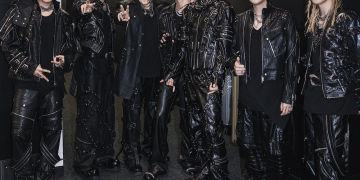 BTS 완전체 활동 기대감을 높인 월드투어 무대 현장 속 방탄소년단 단체 모습