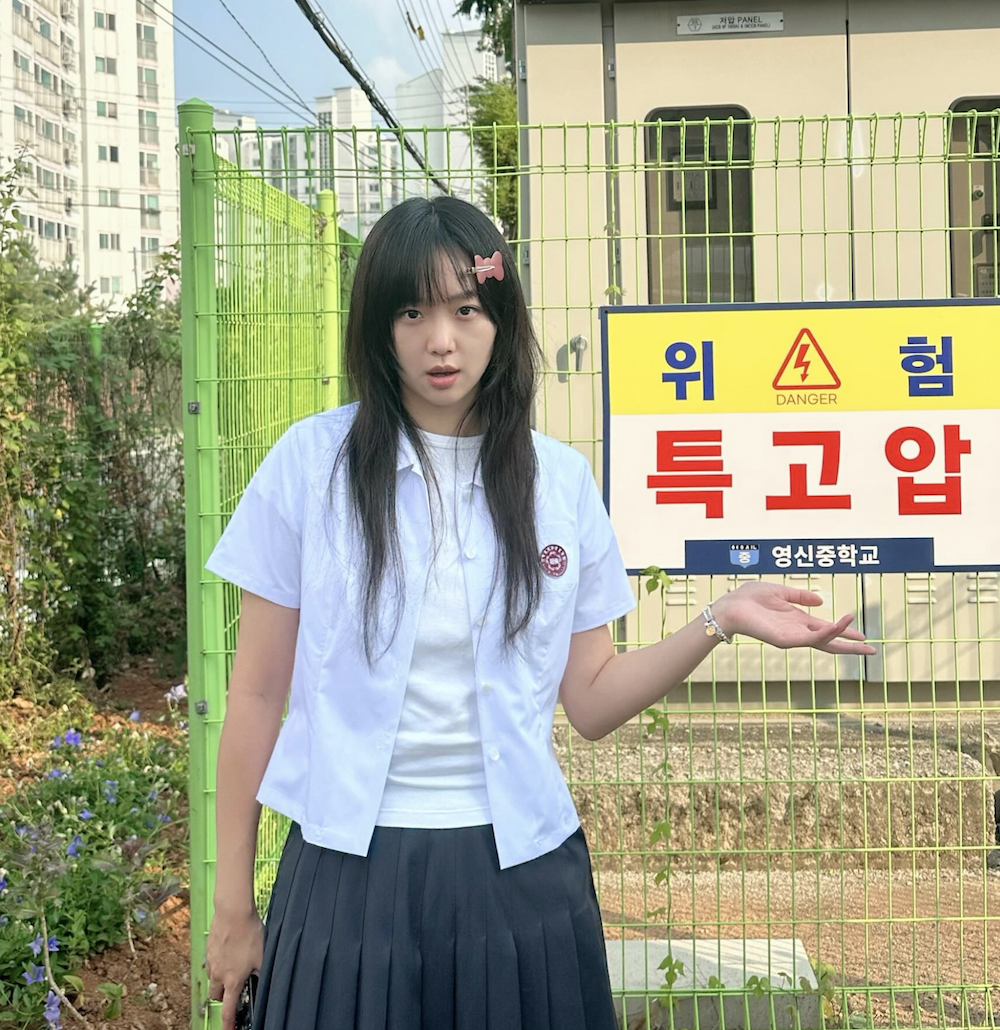 넷플릭스 참교육 임한림 진기주 비하인드컷 참교육 임한림 역할로 변신한 배우 진기주의 넷플릭스 촬영 비하인드 사진