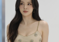 이선빈 감옥의 맛 주연 확정, 노이즈 흥행 후 박지환과 코미디 승부 | 이슈모어 이선빈 감옥의 맛 출연을 앞두고 화보 촬영에서 우아한 분위기를 보여준 배우 이선빈