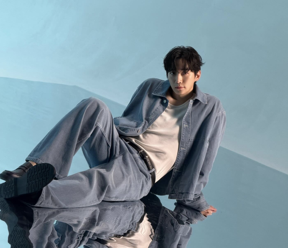 다양한 작품 활동을 이어가는 배우 이준호 차분한 분위기의 스타일링으로 배우 이미지를 보여준 이준호 사진