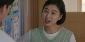 참교육 우진엄마 역할을 맡아 강렬한 연기를 보여준 배우 박지연 스틸컷