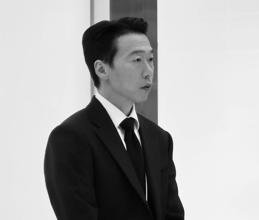 윤병희 범죄도시 이후 성장한 배우 윤병희의 멋진신세계 수트 스틸컷